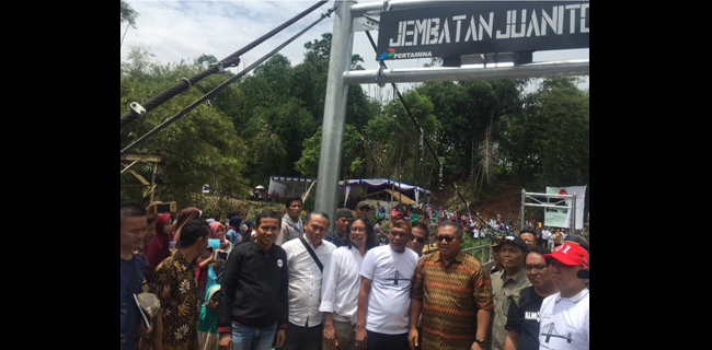 Wujudkan Nawacita, Relawan Jokowi Resmikan Jembatan Kedua Di Sukabumi