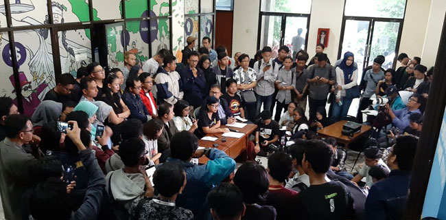 Koalisi Masyarakat Sipil Minta Polisi Bebaskan Robertus Robet