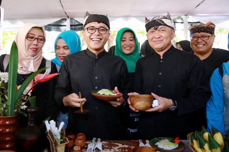 Dibuka Anas, Festival Banyuwangi Kuliner Tahun Ini Angkat Pecel Rawon