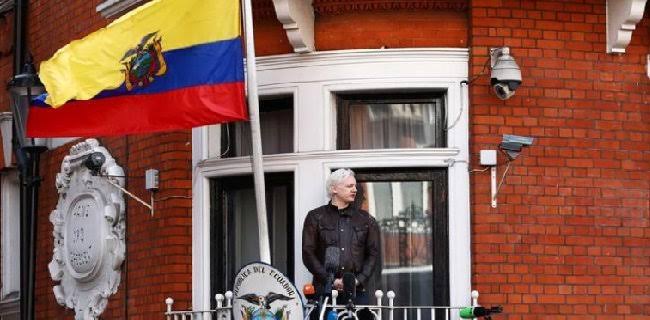 Presiden Ekuador: Julian Assange Gunakan Kedubes Di London Untuk Mata-mata