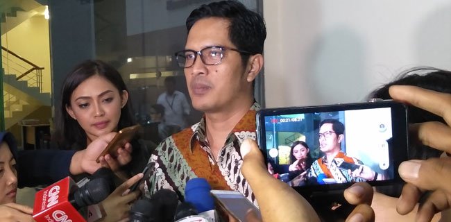 KPK Periksa Lima Saksi Dalam Kasus Suap Krakatau Steel