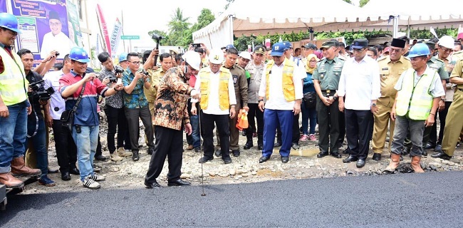 Menteri Basuki: Aspal Karet Bikin Kualitas Jalan Lebih Bagus