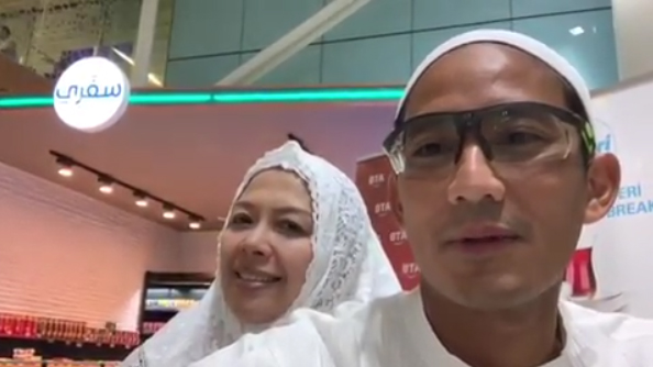 Vlog Usai Umrah, Sandiaga: Maaf Kami Tidak Posting-Posting, Fokus Ibadah