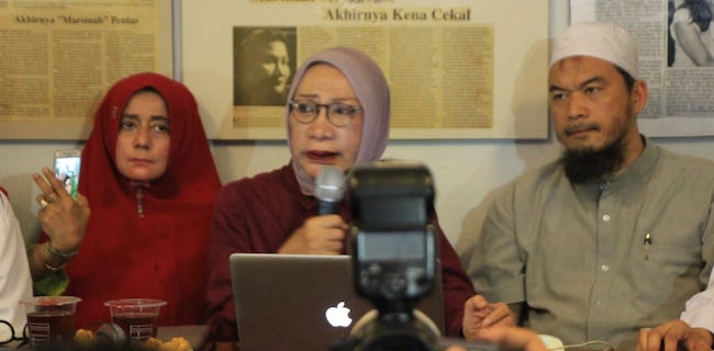 Sama-Sama <i>Ngaku</i> Bohong, AKP Sulman Bebas Tapi Ratna Ditahan