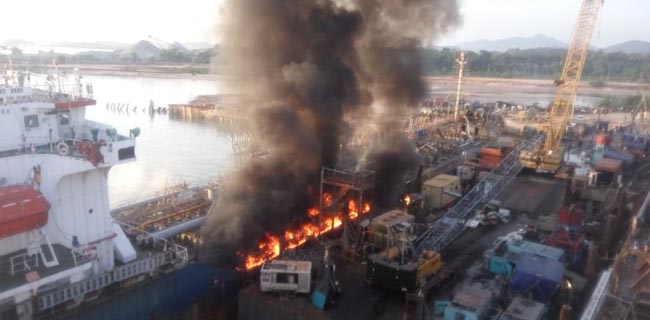 Kapal MOS Terbakar, Hak Korban Harus Dibayar Perusahaan