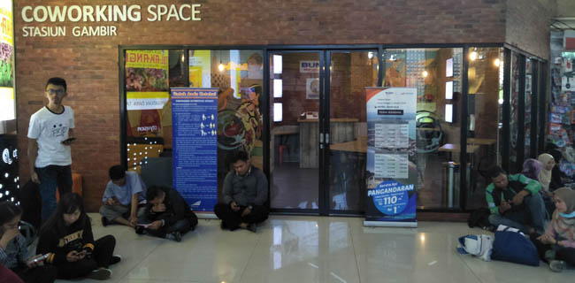 Co-working Space Di Stasiun Gambir Masih Sepi Pengunjung