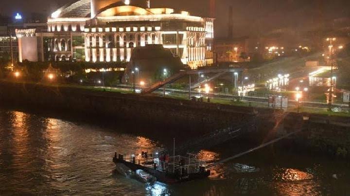 Kecil Kemungkinan Korban Selamat Kapal Tenggelam Di Hungaria Ditemukan