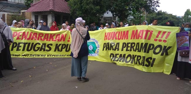 Demo Relawan Prabowo-Sandi, KPU Kota Bogor Janji Hitung Suara Jujur Dan Terbuka