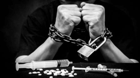 Satgas Pamtas Yonmek 643/Wns Berhasil Ciduk WN Malaysia Pembawa Narkoba