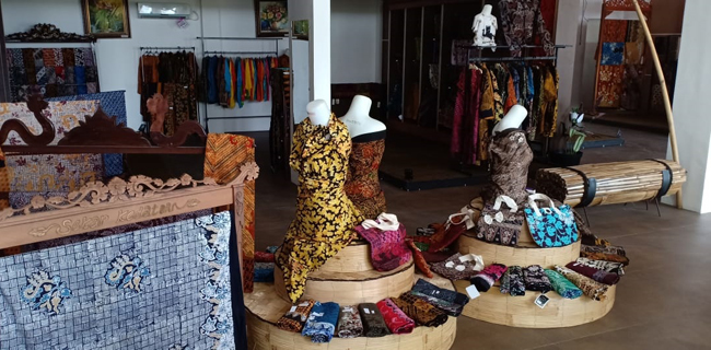 Bazar Banyuwangi Jadi Ajang Promosi Batik Sekar Jagad Blambangan