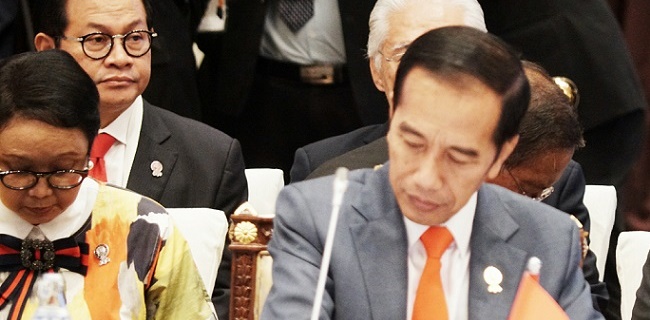 Di Hadapan Pemimpin ASEAN, Jokowi Ingatkan Dampak Perang Dagang AS-China