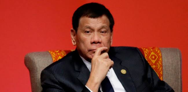 Presiden Filipina Tantang Lawan Politik Untuk Memakzulkannya