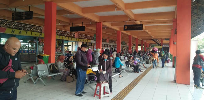 Update Arus Balik, 8.632 Penumpang Sudah Menginjakkan Kaki Di Terminal Rambutan