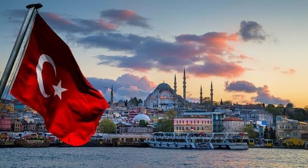 Resmi Menjabat Sebagai Walikota, Imamoglu: Istanbul Ajarkan Demokrasi
