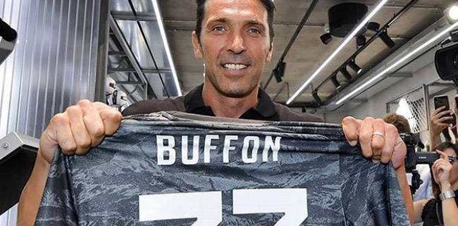 Pulang Ke Juventus, Buffon Tolak Pakai Nomor Punggung 1