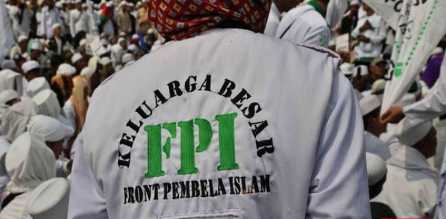 Bukan Mau Membubarkan, Presiden Jokowi Hanya Memperingatkan FPI