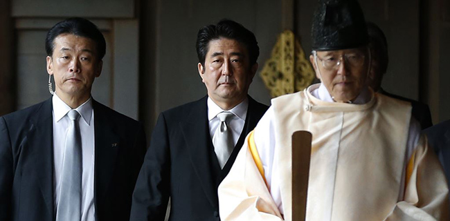 Cuma Kirim Persembahan Ke Kuil Yasukuni, PM Jepang Berpotensi Dapat Kritikan