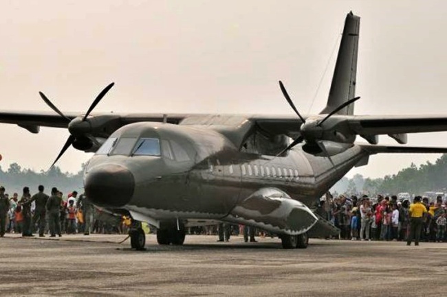 Operasi Skala Besar Cari Helikopter MI-17, TNI Kerahkan Pesawat Intai CN-235
