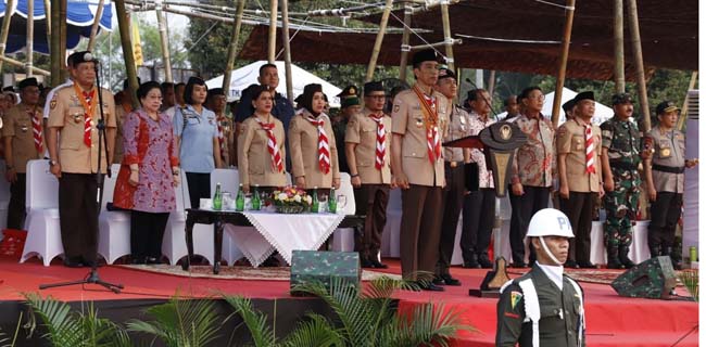 Jokowi Hadiri Apel Besar HUT Ke- 58 Pramuka