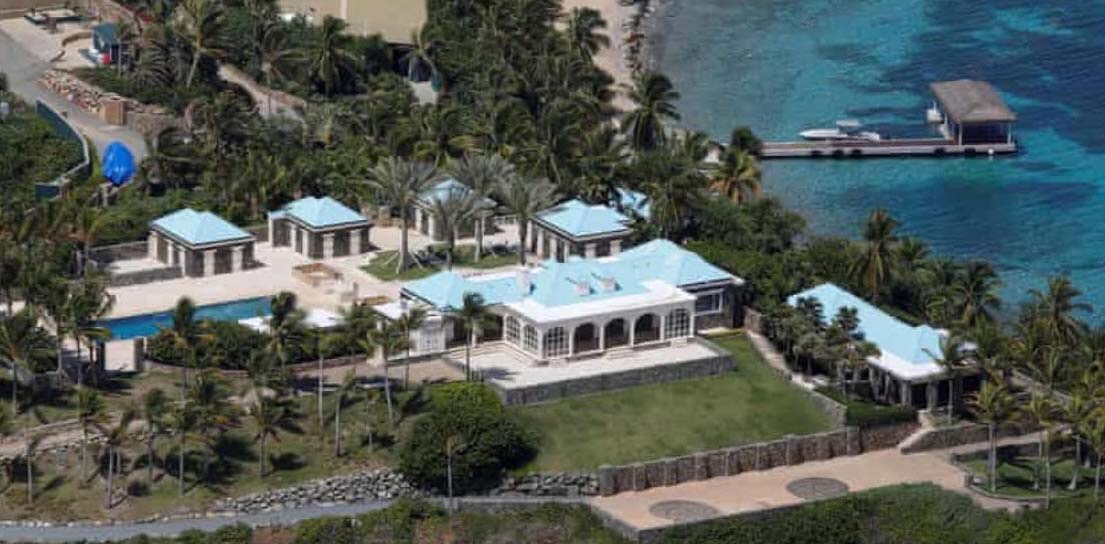 FBI Gerebek Pulau Pribadi Kolega Trump Di Karibia