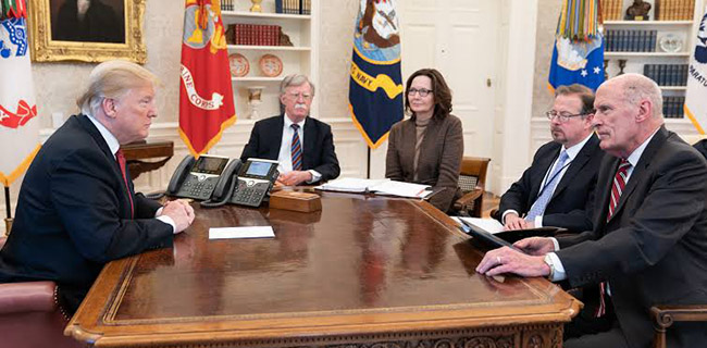Mulai Retaknya Aliansi Trump Dan Kubu Bush Berbuntut Pengunduran Diri John Bolton