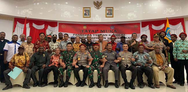 Dialog Hati Ke Hati Panglima TNI Dengan Masyarakat Jaya Wijaya