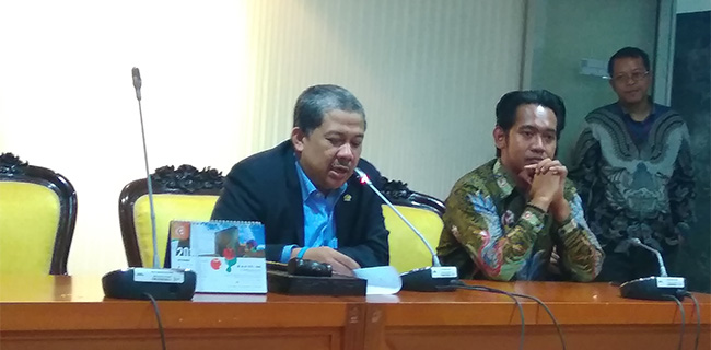 Fahri Hamzah Pensiun Dari DPR, Yunarto Wijaya: <i>I'm Gonna Miss This Guy</i>