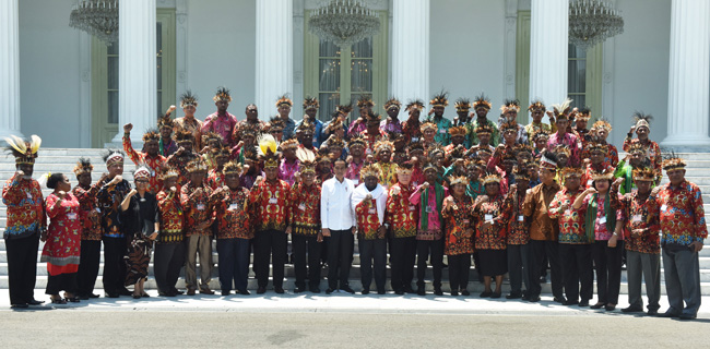 Janji Jokowi Kepada Papua, Beri Kesempatan Kerja 1.000 Sarjana Hingga Bangun Istana Presiden