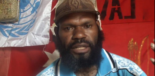 Kendarai Motor Curian, Ketua Gerakan Pro Kemerdekaan Papua Barat Ditangkap Di Depan SPBU