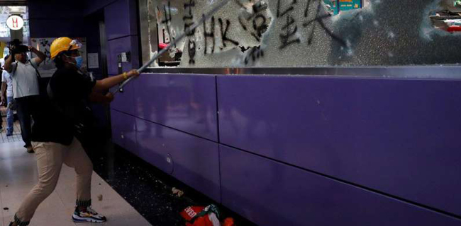 Pemerintah Hong Kong: Pengunjuk Rasa Radikal Dan Tanda-Tanda Teror