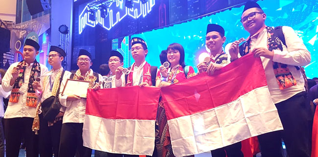Tim Pelajar DKI Jakarta Raih Peringkat Kedua Dalam Olimpiade Metropolis Moskow
