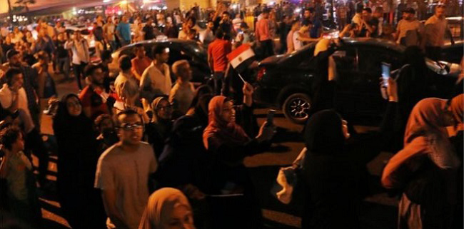 Tuntut Presiden Mesir Mundur, Ribuan Orang Turun ke Jalan