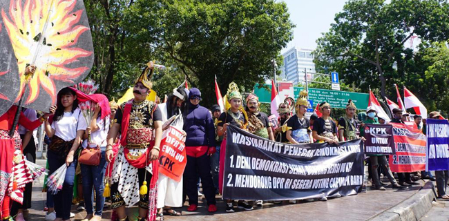 Dorongan Agar Jokowi Setujui RUU KPK Terus Mengalir