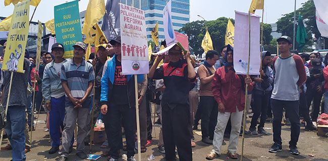 Hari Tani Nasional, Ratusan Buruh dan Tani Ajukan 4 Tuntutan Untuk Pemerintah