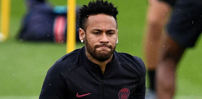 PSG Tak Kunjung <i>Deal</i> Dengan Barca, Neymar Akhirnya Lambaikan Tangan