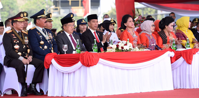 Di HUT TNI, Jokowi Janjikan Jabatan Baru Untuk Ratusan Kolonel Dan Perwira Tinggi