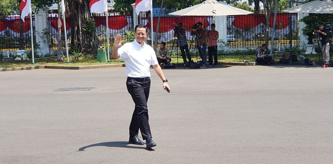 Juliari P. Batubara Jadi Politisi Pertama PDIP Yang Diundang Jokowi
