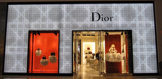 Tak Sertakan Taiwan Dalam Peta, Dior Minta Maaf Pada China
