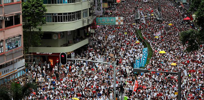 Ekonomi Terhambat Demo, Hong Kong Dalam Jurang Resesi