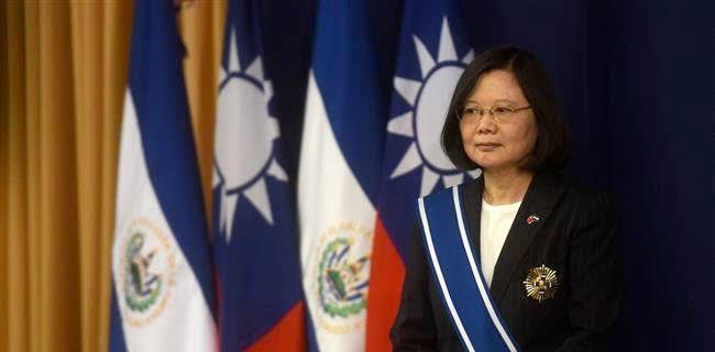 Presiden Taiwan Tegas Tegakkan Demokrasi Meski Ditekan China