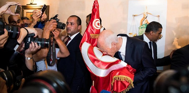 Kalahkan Pemilik Media Dengan 72 Persen Suara, Kaid Saied Jadi Presiden Terpilih Tunisia