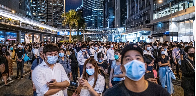 Analis: Penggunaan UU Darurat Dorong Hong Kong Ke Jurang Otoritarianisme