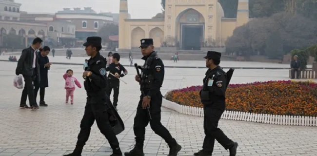 Terlibat Penindasan Uighur, 28 Biro Keamanan Dan Perusahaan China Masuk Daftar Hitam Perdagangan AS