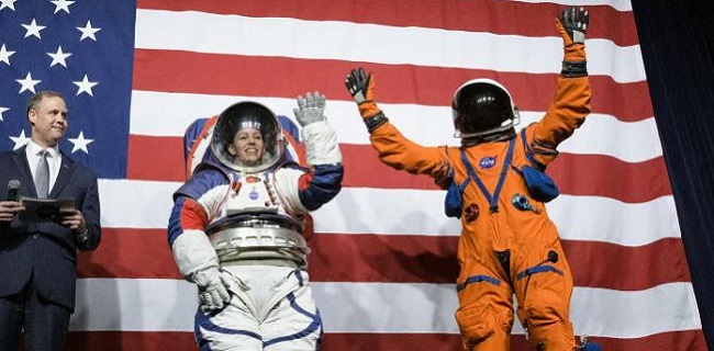 Luncurkan 2 Kostum Antariksa Baru, NASA Siap Kembali Ke Bulan?