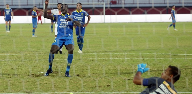 Ezechiel Gagal Penalti, Pelatih Persib: Ronaldo Dan Messi Juga Pernah Gagal