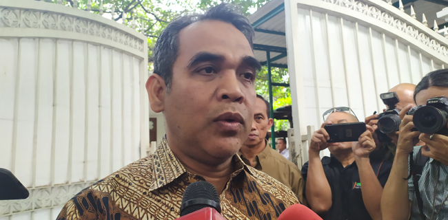 Ahmad Muzani Prihatin Penikaman Menko Polhukam, Aparat Harus Serius Jaga Keselamatan Pejabat<i>!</i>