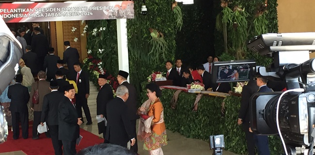 Pelantikan Jokowi-Maruf Molor Dari Jadwal
