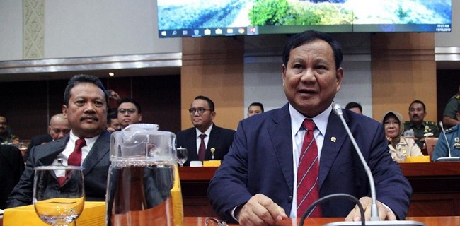 Hadiri Rapat Kerja Komisi I DPR, Prabowo Dapat Tepuk Tangan Meriah
