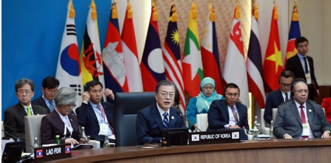 Buka KTT Di Busan, Presiden Moon: ASEAN Mitra Berharga Korsel