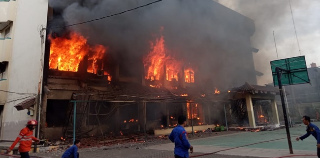 14 Orang Terluka Akibat Kebakaran Di SMK Yadika 6 Bekasi